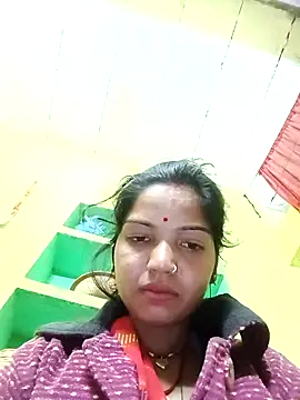 Snapshot of Bhuvi_Bedi chatting on 02/01/25, 06:40 Bhuvi Bedi online show from 02/01/25, 06:40