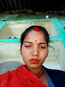 Snapshot of Bhuvi_Bedi chatting on 02/09/25, 05:19 Bhuvi Bedi online show from 02/09/25, 05:19