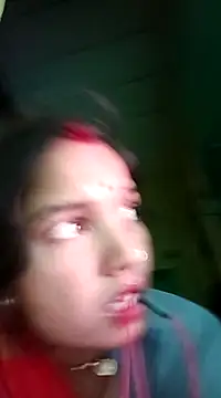 Snapshot of Bhuvi_Bedi chatting on 02/09/25, 08:33 Bhuvi Bedi online show from 02/09/25, 08:33