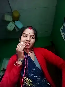 Snapshot of Bhuvi_Bedi chatting on 02/13/25, 10:23 Bhuvi Bedi online show from 02/13/25, 10:23