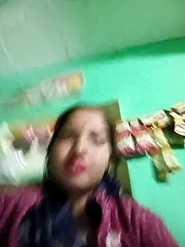 Snapshot of Bhuvi_Bedi chatting on 02/17/25, 03:31 Bhuvi Bedi online show from 02/17/25, 03:31