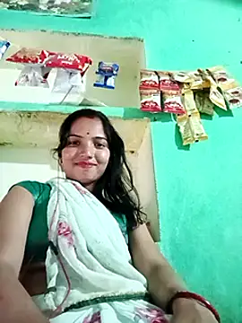 Snapshot of Bhuvi_Bedi chatting on 02/18/25, 11:55 Bhuvi Bedi online show from 02/18/25, 11:55