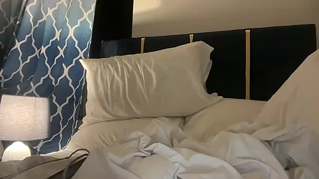 Snapshot of AngelFaye chatting on 02/03/25, 10:32 AngelFaye online show from 02/03/25, 10:32