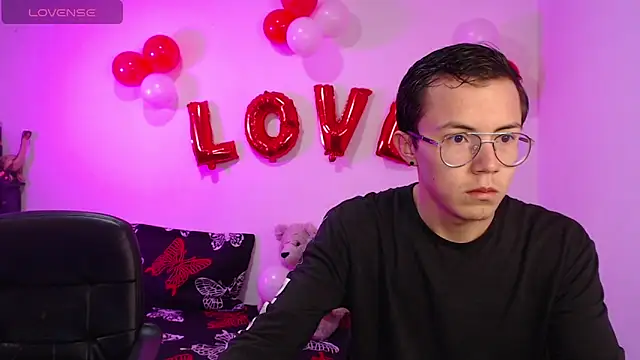 Tina 4 Charlie online show from 02/13/25, 12:00