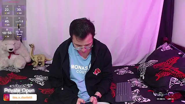 Tina 4 Charlie online show from 09/30/25, 10:42