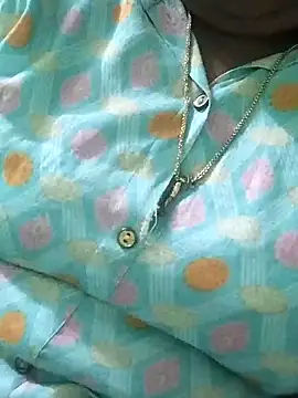 Snapshot of Tamil_Aathira chatting on 01/22/25, 03:07 Tamil Aathira online show from 01/22/25, 03:07