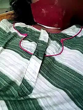 Snapshot of Tamil_Aathira chatting on 01/24/25, 11:15 Tamil Aathira online show from 01/24/25, 11:15