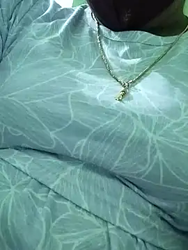 Snapshot of Tamil_Aathira chatting on 01/24/25, 04:49 Tamil Aathira online show from 01/24/25, 04:49