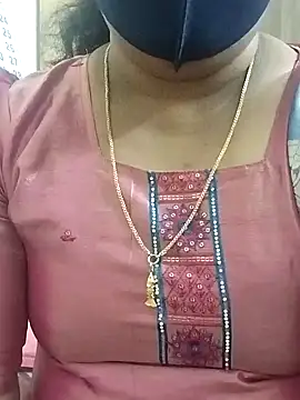 Snapshot of Tamil_Aathira chatting on 02/03/25, 12:36 Tamil Aathira online show from 02/03/25, 12:36