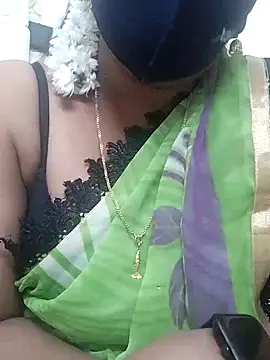 Snapshot of Tamil_Aathira chatting on 02/07/25, 06:45 Tamil Aathira online show from 02/07/25, 06:45