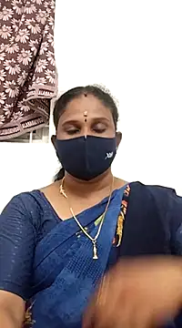 Snapshot of Tamil_Aathira chatting on 03/03/25, 11:22 Tamil Aathira online show from 03/03/25, 11:22