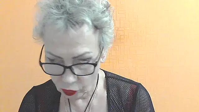 NessyJenixs online show from 11/07/25, 02:17