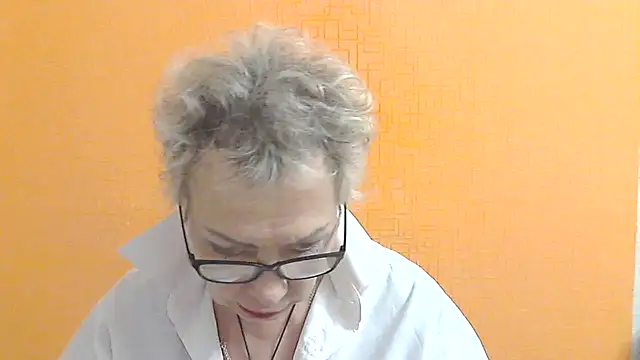 NessyJenixs online show from 11/24/25, 02:39
