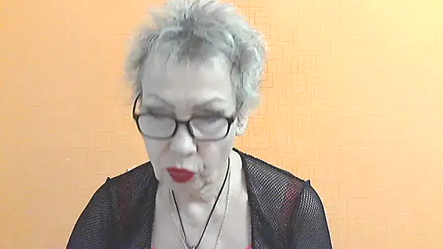 NessyJenixs online show from 12/04/25, 07:50