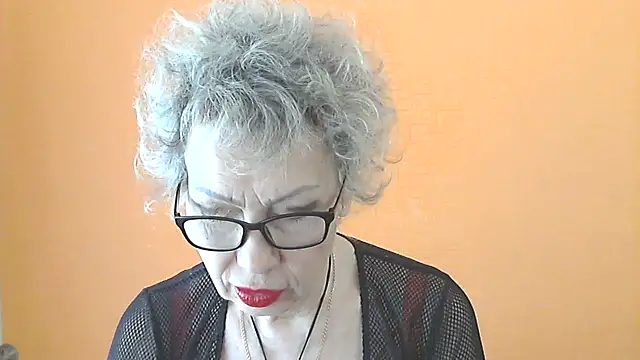 NessyJenixs online show from 04/14/26, 06:41