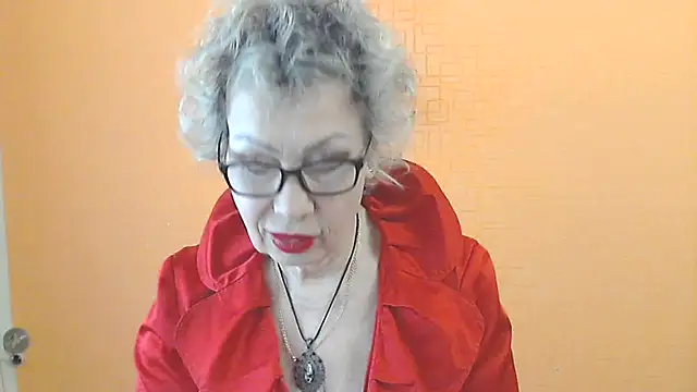 NessyJenixs online show from 05/02/26, 07:13