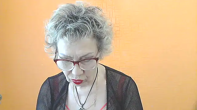 NessyJenixs online show from 05/09/26, 06:51