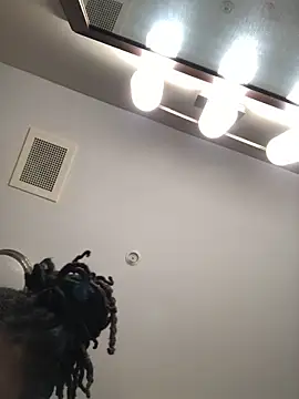 Snapshot of theprettysoles chatting on 04/10/26, 10:03 theprettysoles online show from 04/10/26, 10:03