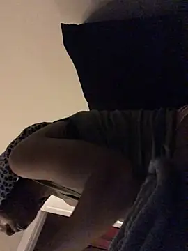 Snapshot of theprettysoles chatting on 05/06/26, 03:02 theprettysoles online show from 05/06/26, 03:02