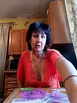 Snapshot of Laura_Kiss chatting on 01/02/25, 09:54 Laura Kiss online show from 01/02/25, 09:54