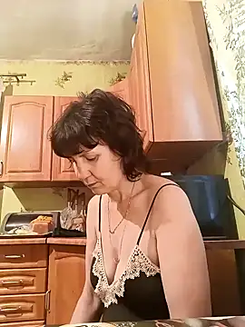 Snapshot of Laura_Kiss chatting on 01/18/25, 06:13 Laura Kiss online show from 01/18/25, 06:13