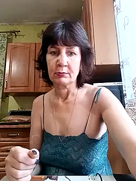 Laura Kiss online show from 11/20/25, 08:36