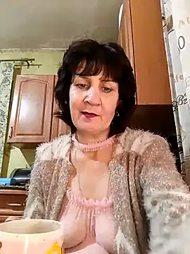 Laura Kiss online show from 12/05/25, 03:20