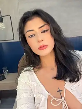 fiorella paris online show from 05/14/26, 08:48