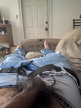 Snapshot of Ernestomh chatting on 09/22/25, 04:42 Ernestomh online show from 09/22/25, 04:42