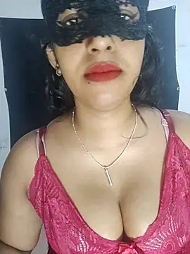 Snapshot of Sexy-Monikaa chatting on 03/08/25, 05:11 Sexy-Monikaa online show from 03/08/25, 05:11