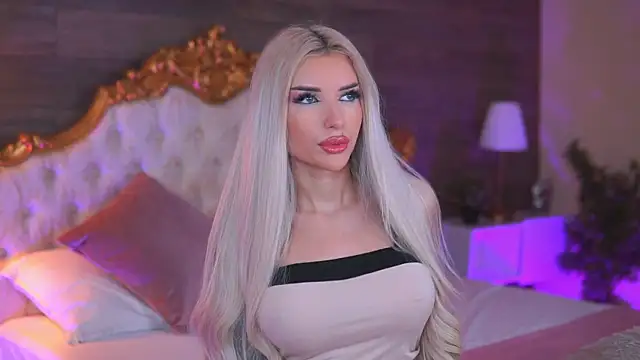 Juicy Jessye online show from 11/20/25, 09:14