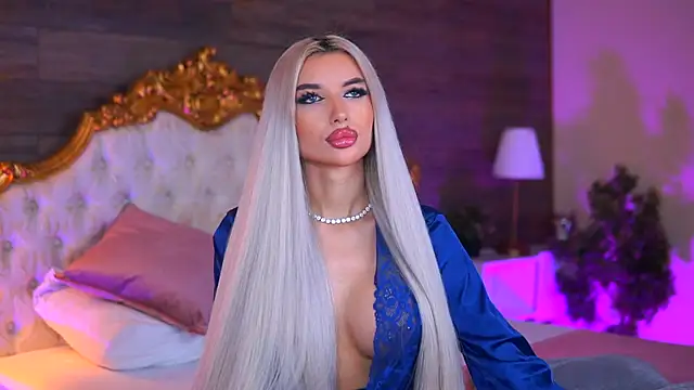 Juicy Jessye online show from 12/13/25, 08:47