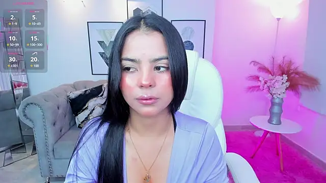 Snapshot of Layla_Breezee chatting on 03/19/25, 12:34 Layla Breezee online show from 03/19/25, 12:34