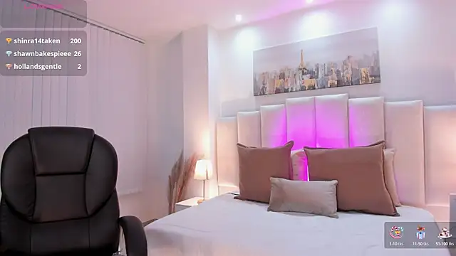 Snapshot of Layla_Breezee chatting on 09/12/25, 12:27 Layla Breezee online show from 09/12/25, 12:27