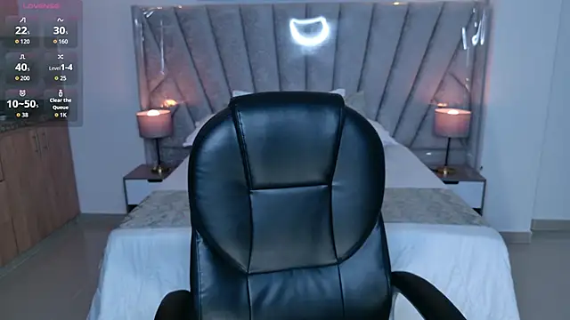 Layla Breezee online show from 06/16/26, 11:57