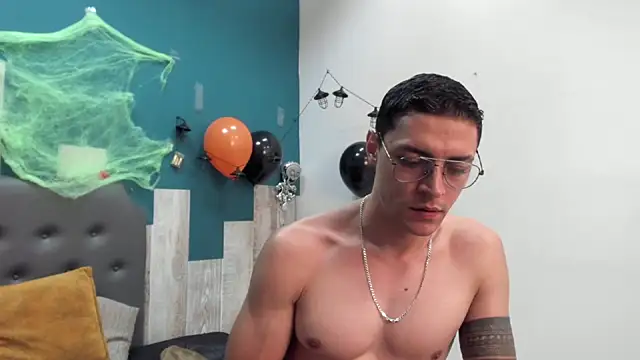 Frank Millers online show from 11/04/25, 06:51