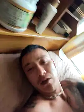 Snapshot of Ch420 chatting on 10/13/25, 09:37 Ch420 online show from 10/13/25, 09:37