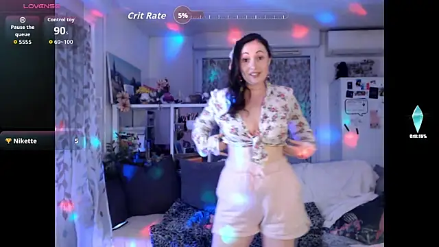 AdorahB3ll3 online show from 05/03/26, 07:09