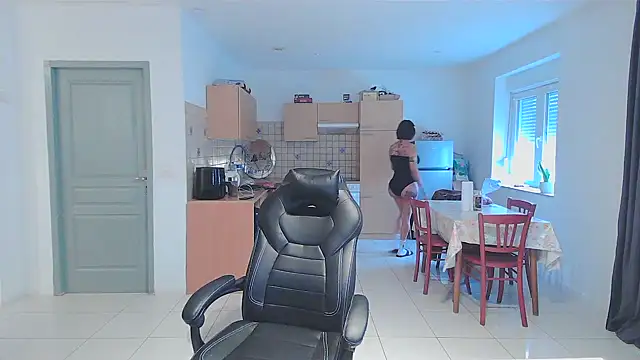 serena  vedette online show from 01/27/25, 09:02