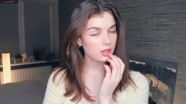 FloraDobb online show from 03/09/25, 07:37