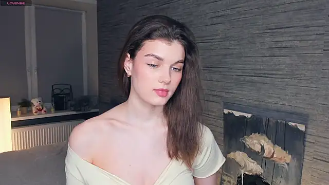 FloraDobb online show from 03/09/25, 10:41