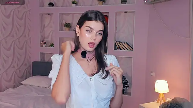 FloraDobb online show from 09/26/25, 07:12