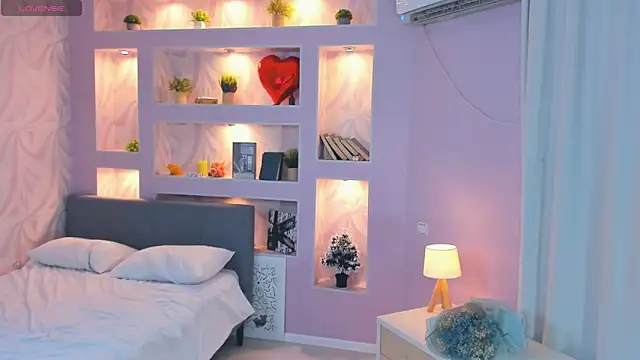 FloraDobb online show from 11/05/25, 07:08