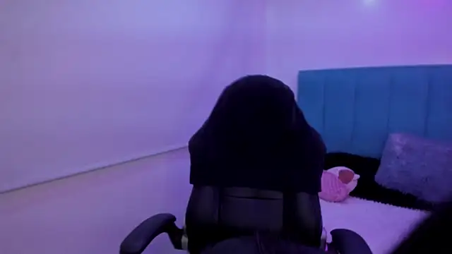 Belinda Braund online show from 09/22/25, 02:08