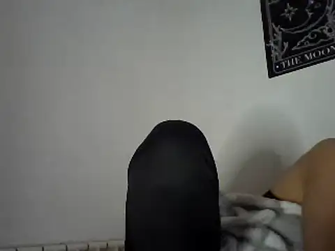 Snapshot of luzia_sweetie chatting on 01/23/25, 12:25 luzia sweetie online show from 01/23/25, 12:25