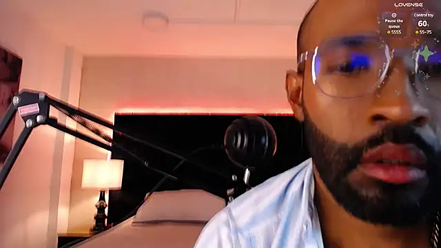 Simon Basset online show from 03/19/25, 09:16