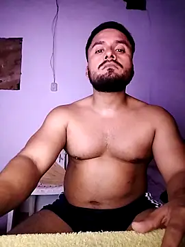 Snapshot of Ant1990 chatting on 03/12/25, 03:35 Ant1990 online show from 03/12/25, 03:35