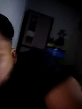 Snapshot of Ant1990 chatting on 10/05/25, 03:27 Ant1990 online show from 10/05/25, 03:27