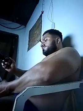 Snapshot of Ant1990 chatting on 11/24/25, 02:44 Ant1990 online show from 11/24/25, 02:44