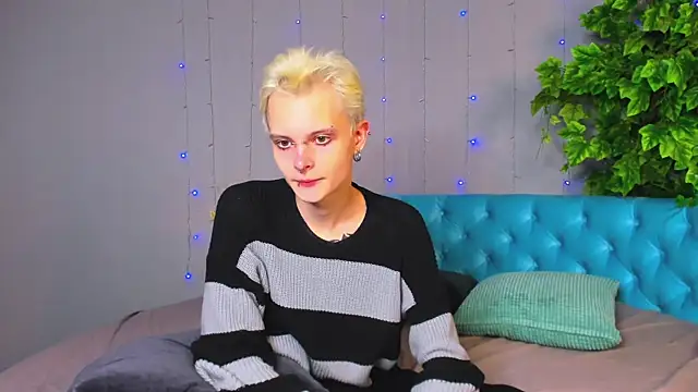 DemianEnglen online show from 02/02/25, 08:41